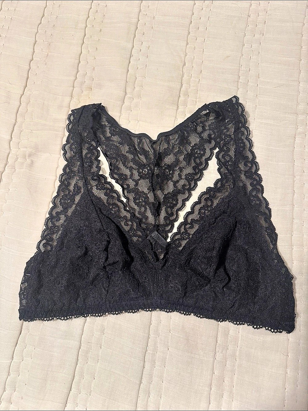 Victoria's Secret Black Lace Bralette Size Large Like New